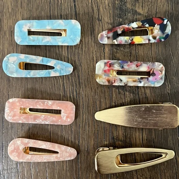 Hair Clips - Picture 2 of 3